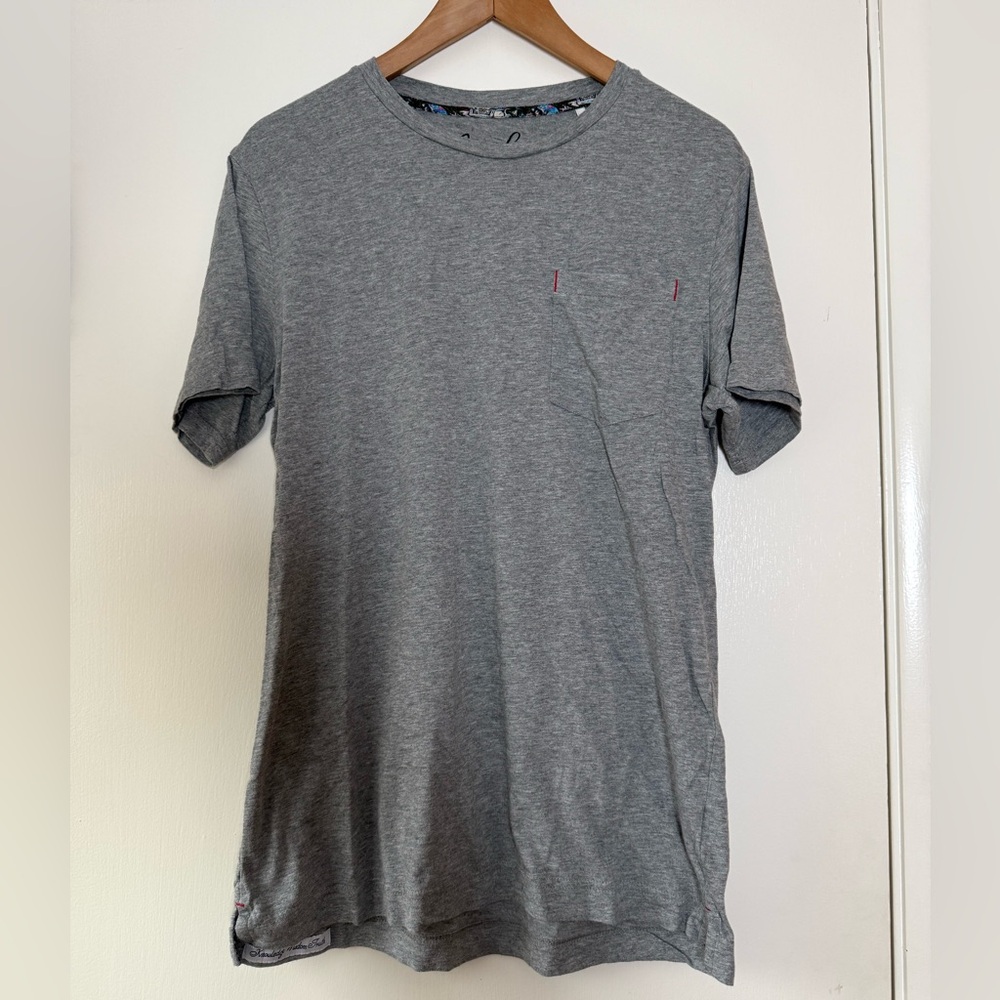 Robert Graham Men’s Short Sleeve Pocket T-Shirt Solid Gray Cotton Modal Medium